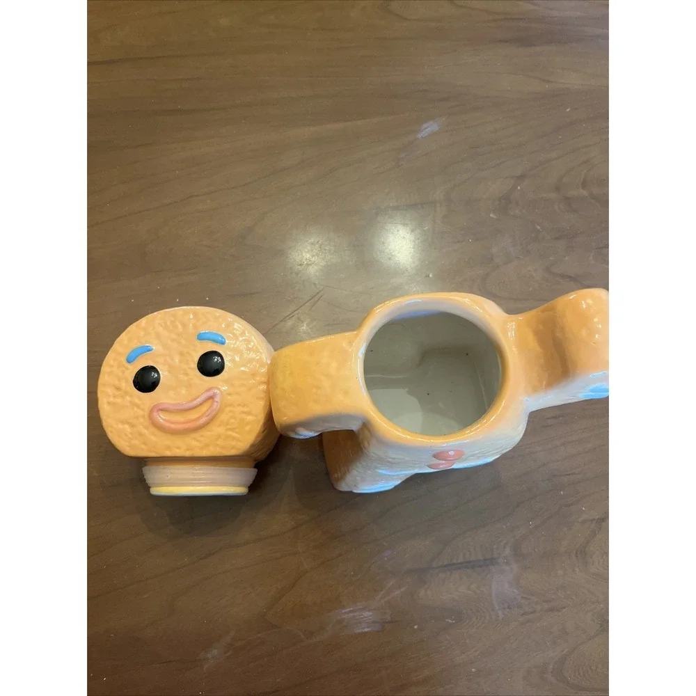 Gingerbread Man Cookie Jar Christmas Kitschy Shrek Gingy 9.5